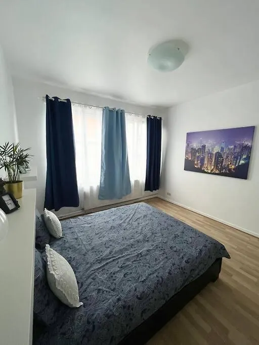 Stylish Two Bedroom Flat Bruselas Bélgica